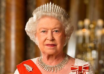 Peti Jenazah Ratu Elizabeth II, Dilapisi Timah.