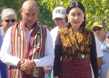 Gubernur NTT Dihadang Warga Di Adonara