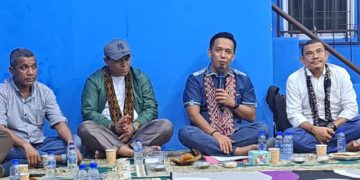 Andi Mukhtar : 10.000 Orang Kepung Engku Putri
