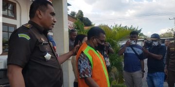 Tersangka Korupsi, Sekda Flotim Belum Dinonaktifkan