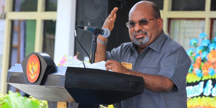 Takut Ditangkap KPK, Rumah Gubernur Dijaga Warga