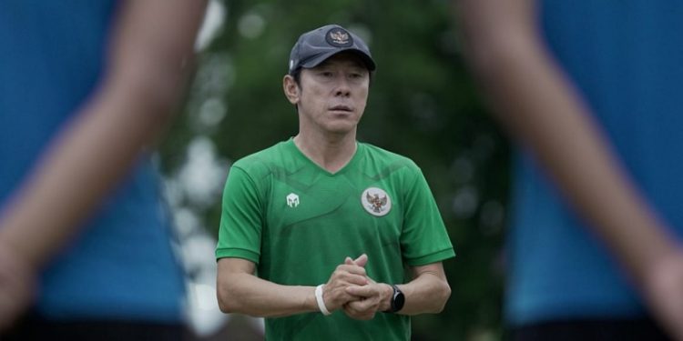 Shin Tae Yong Bawah Indonesia Naik 21 Tangga